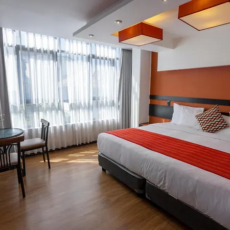 Hotel Kuska Home Mariscal